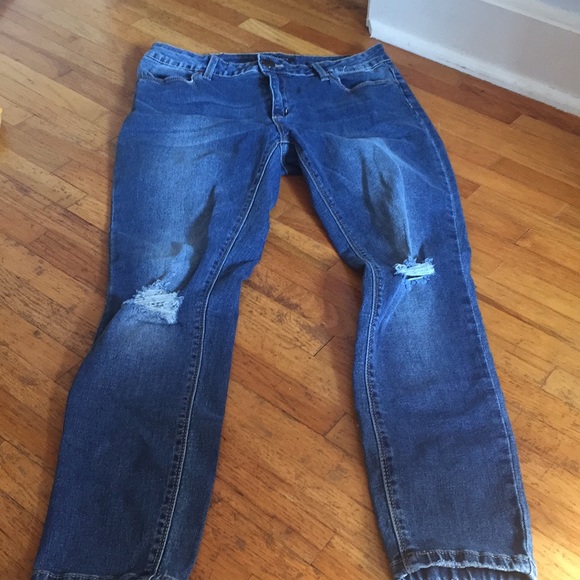 Distressed jeggings low rise *ONLY WORN ONCE - Picture 1 of 1
